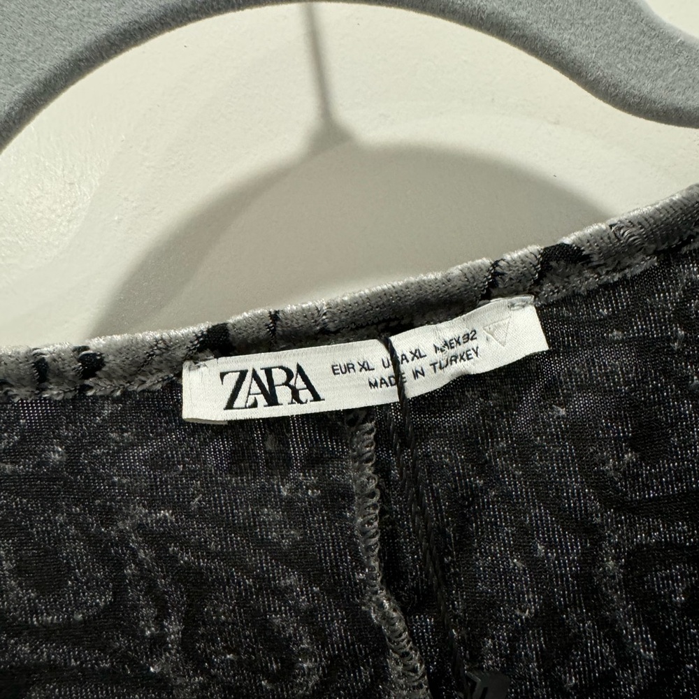 ZARA holiday woman’s dress size XL NWT Christmas dress